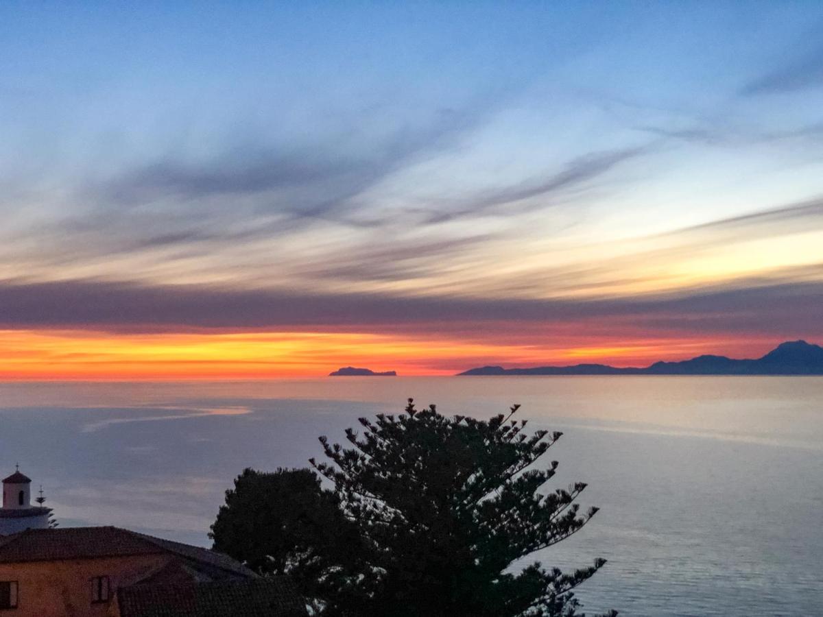 Domus Indomita Bed & Breakfast Agropoli Bagian luar foto