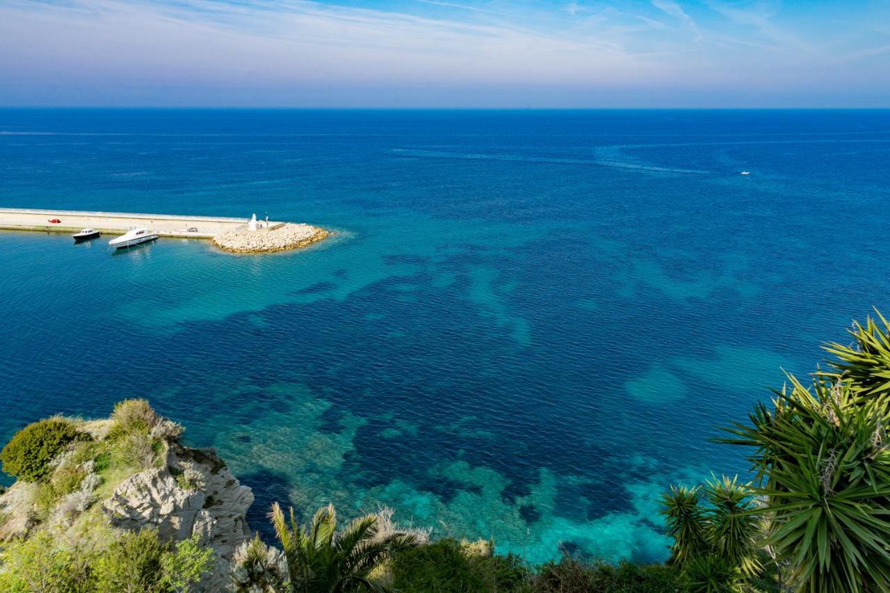 Domus Indomita Bed & Breakfast Agropoli Bagian luar foto