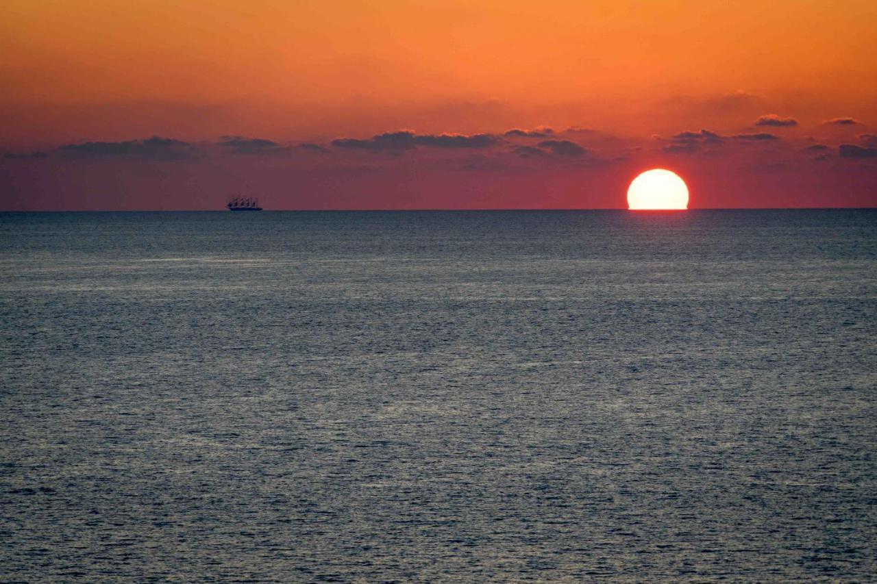 Domus Indomita Bed & Breakfast Agropoli Bagian luar foto