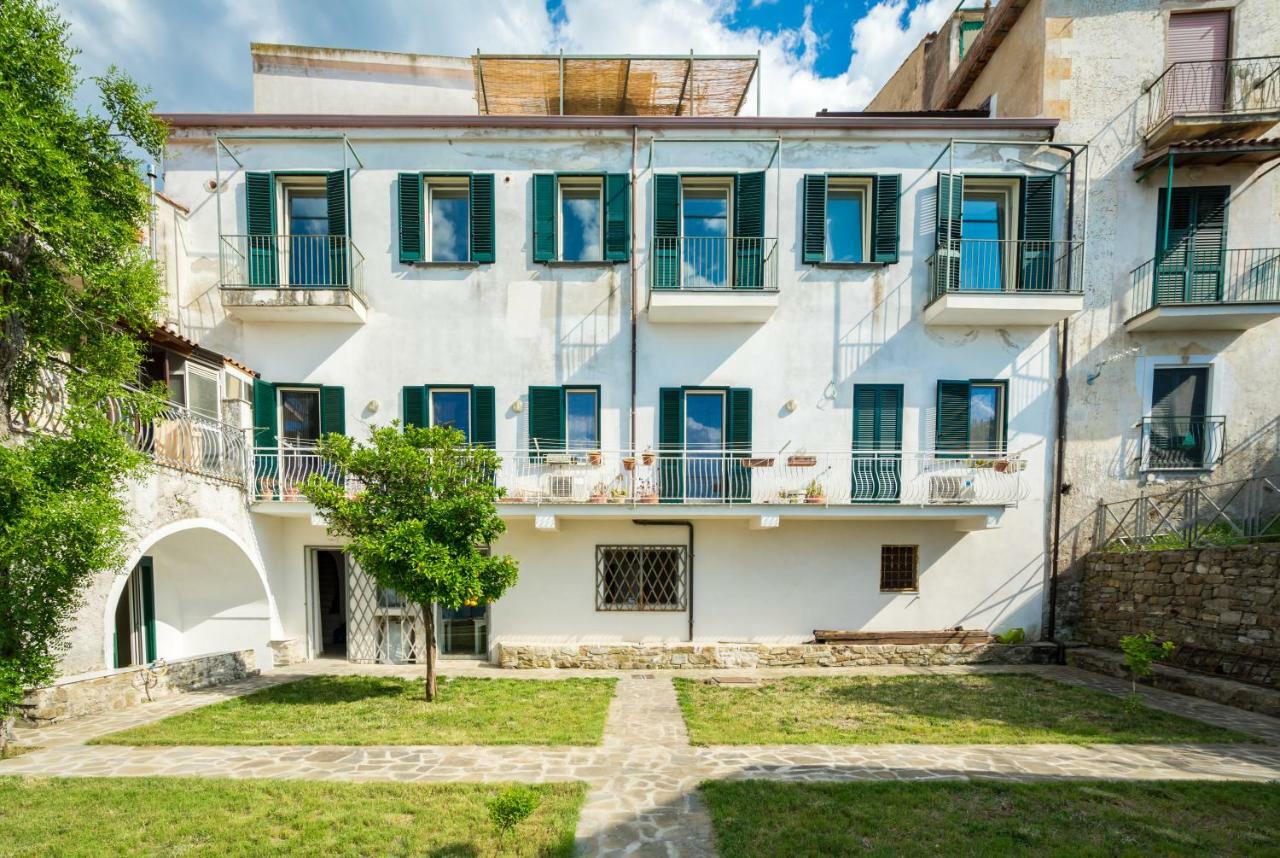 Domus Indomita Bed & Breakfast Agropoli Bagian luar foto