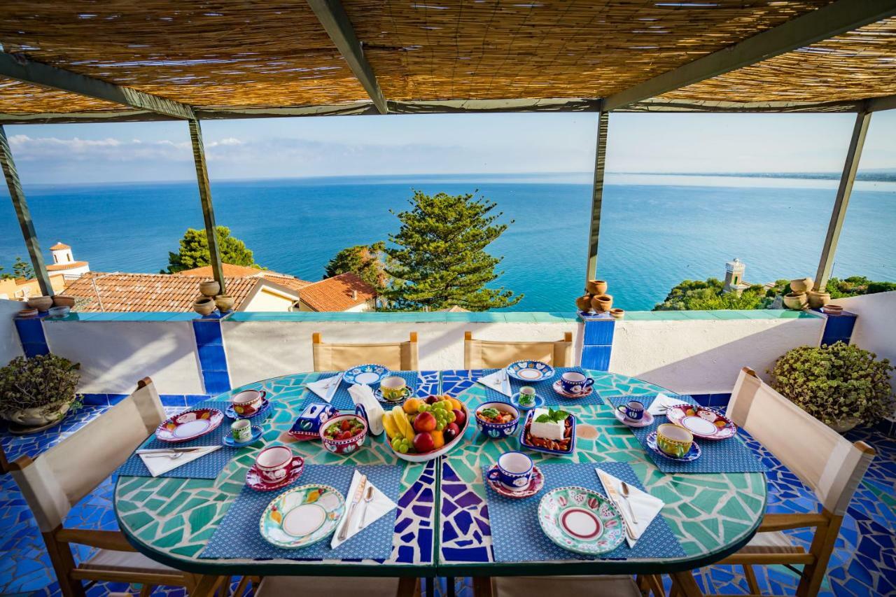 Domus Indomita Bed & Breakfast Agropoli Bagian luar foto